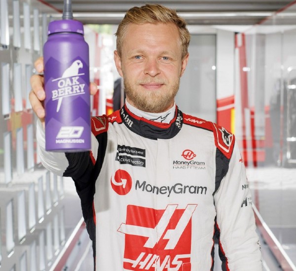 Professional Race Car Driver Kevin Magnussen Becomes Açaí Brand OAKBERRY's Master Franchisee in Denmark